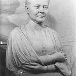 Theodora P.B. Schook-Haver (1857-1912), buste door Jo Schreve-IJzerman,