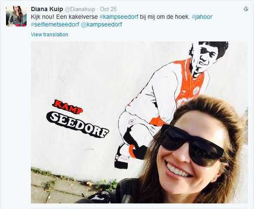 Diana Kuip poseert bij Kamp Seedorf