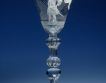 Bruikleen: 18de eeuws glas, jubileumgeschenk