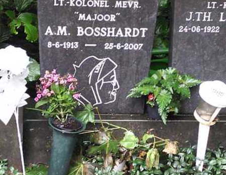 Het graf van Majoor Bosshardt. Zij ligt begraven in het algemene graf van het Leger des Heils.