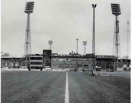 Stadion De Meer gezien vanaf het trainingsveld, 24 maart 1995.