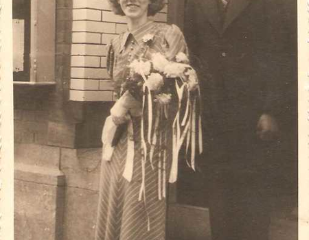 Cornelis Meisner en  Julia Andrina Meisner-de Jong trouwden in 1938 in de Hulp-secretarie op de Linnaeusparkweg.