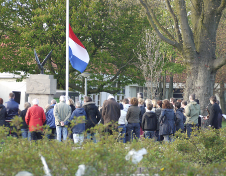 Herdenking 4 mei Aldebaranplein, 2013