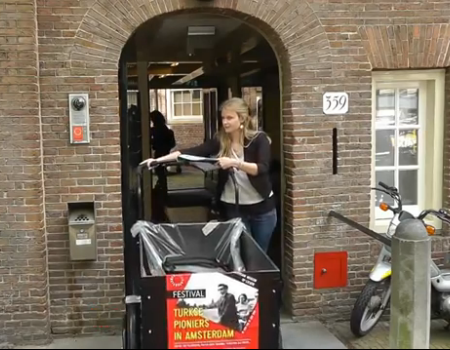 Amsterdam Müzesi Sokaklara Taşıyor
