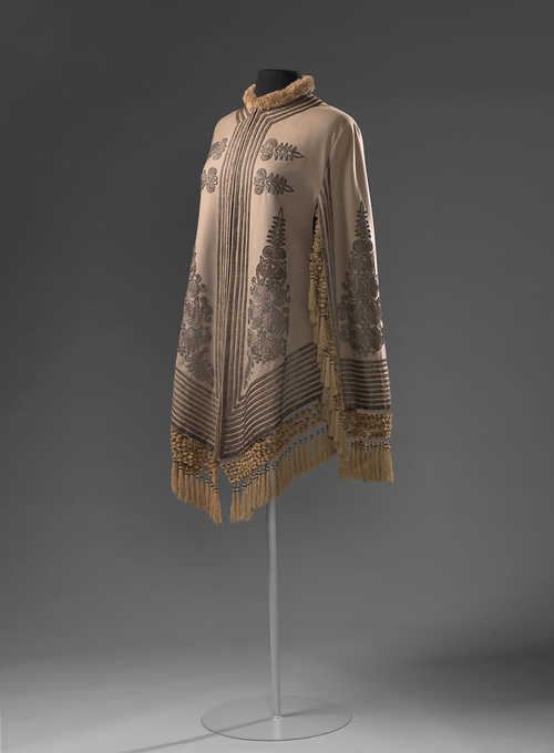 Cape van Cavally, wol en zijde, 1890-1900