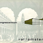 Voorkant van de brochure Congrescentrum RAI/Amsterdam, t.g.v. de opening van het RAI Congrescentrum, Uitgave: RAI Amsterdam, 1965. Ontwerp brochure: Bob Krone