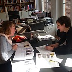 Judith Kuipéri in gesprek met Annemarie den Dekker (conservator Amsterdam Museum) over haar tentoonstellingsvoorstel ‘Op het tweede gezicht’, begin 2015