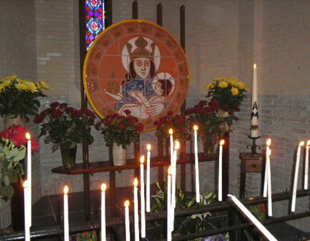Inwijding van de nieuwe Mariakapel