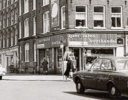 von Zesenstraat 62 hoek Dapperstraat 27 -  1967
