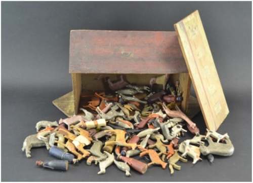 Negentiende-eeuwse speelgoedark van Noach, gemaakt in Duitsland.  