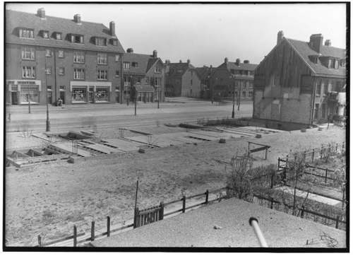 Oorlogsschade Van der Pekstraat, 1947. Foto: Stadsarchief Amsterdam