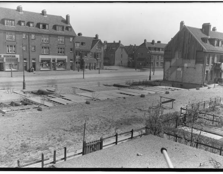 Oorlogsschade Van der Pekstraat, 1947. Foto: Stadsarchief Amsterdam