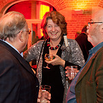 Van links naar rechts: Roel Beugeling van het Theo Thijssen museum, conservator Annemarie de Wildt en Henk Ras van museum de Noord.