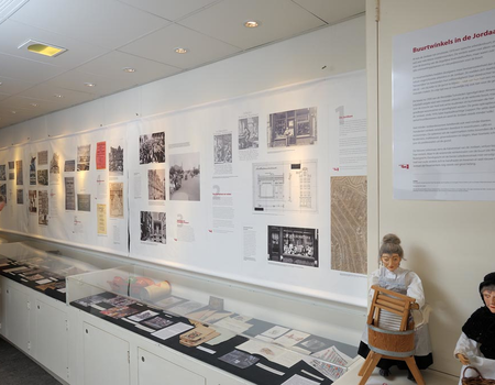  Overzicht tentoonstelling Theo Thijssenmuseum. Foto: AM, 2011.