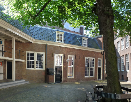 Wezenkastjes, Jongensbinnenplaats Amsterdam Museum, foto Klaas Schoof, 2018