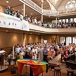 Prideviering in de Keizersgrachtkerk foto Sandra Haverman 